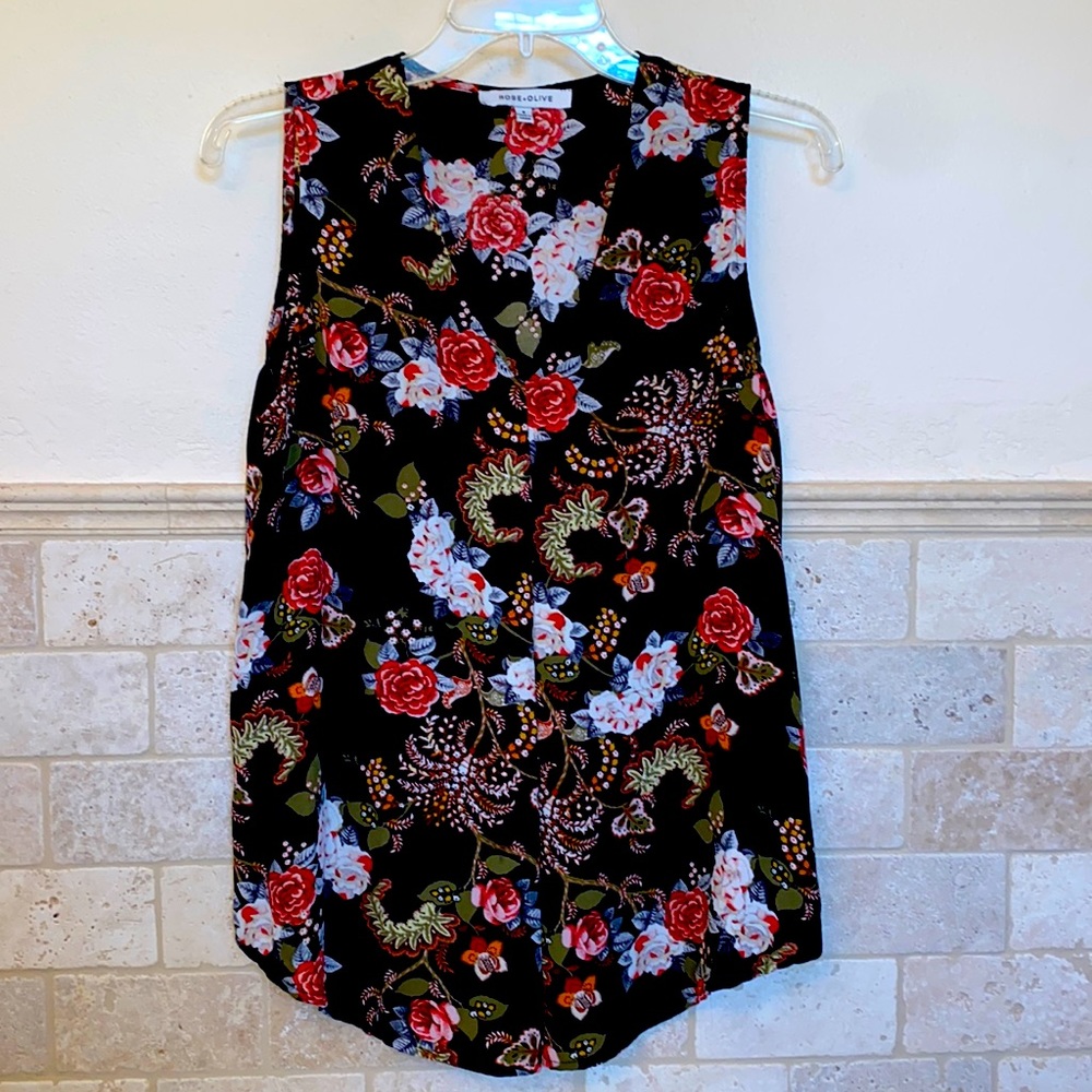🎈Rose & Olive sleeveless tunic shirt blouse - Picture 2 of 5